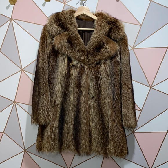 Vintage Jackets & Blazers - Vintage Genuine Wolf Fur Coat Size S
